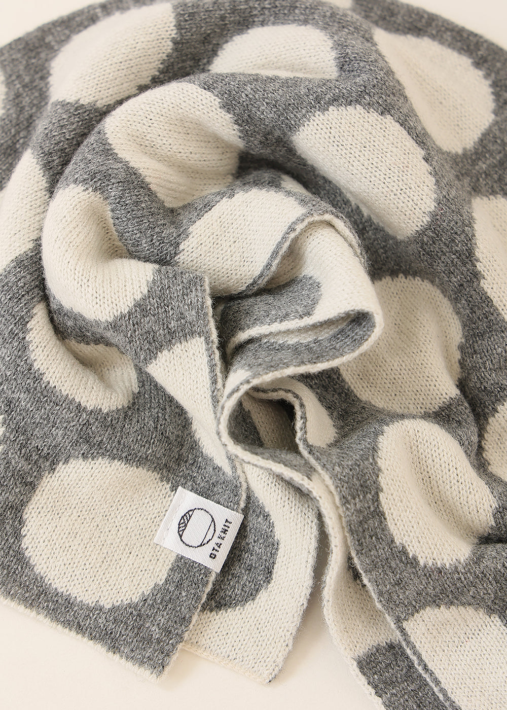 NO SCRATCHY SCARF (Dots)