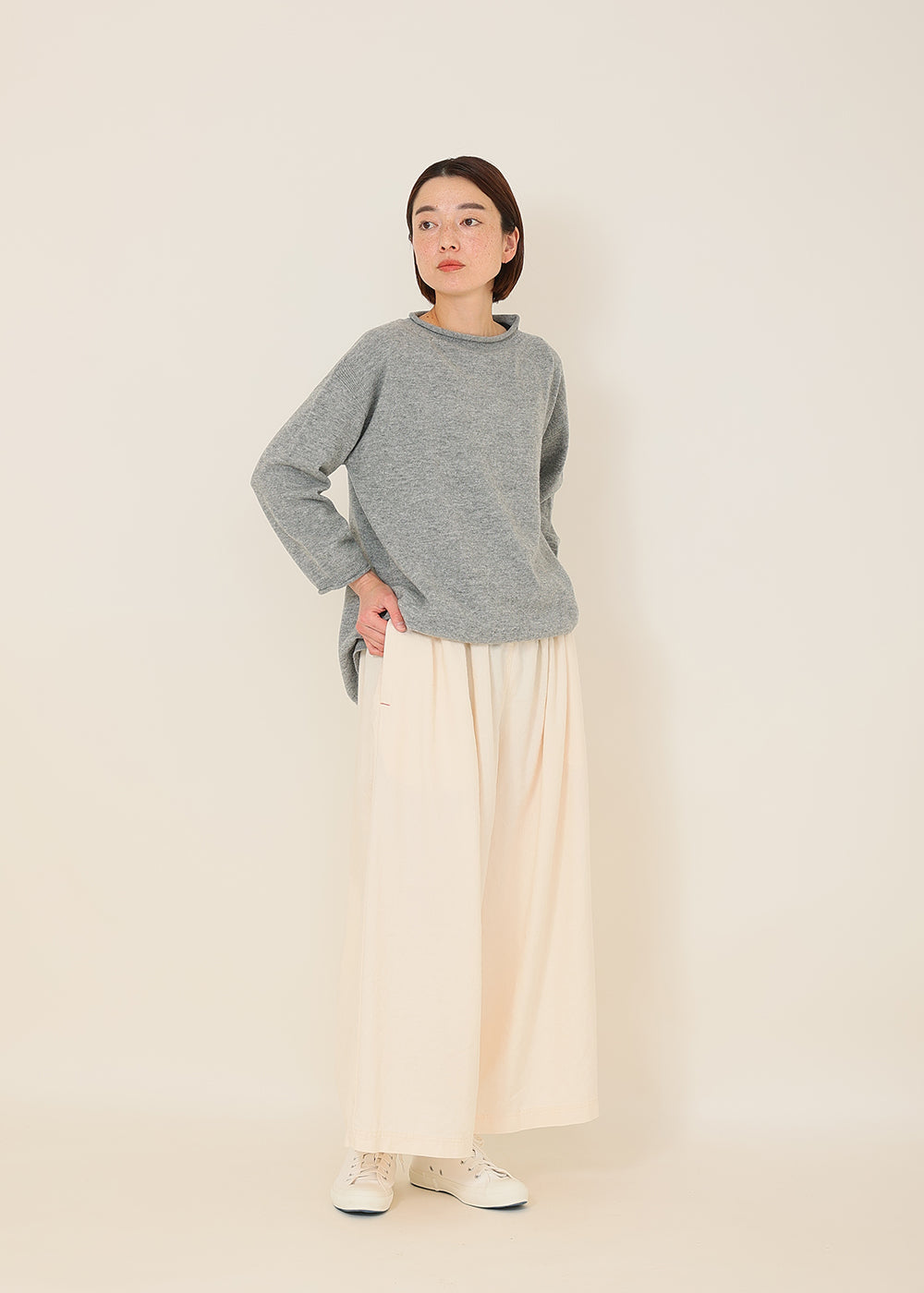 グレー model:164cm