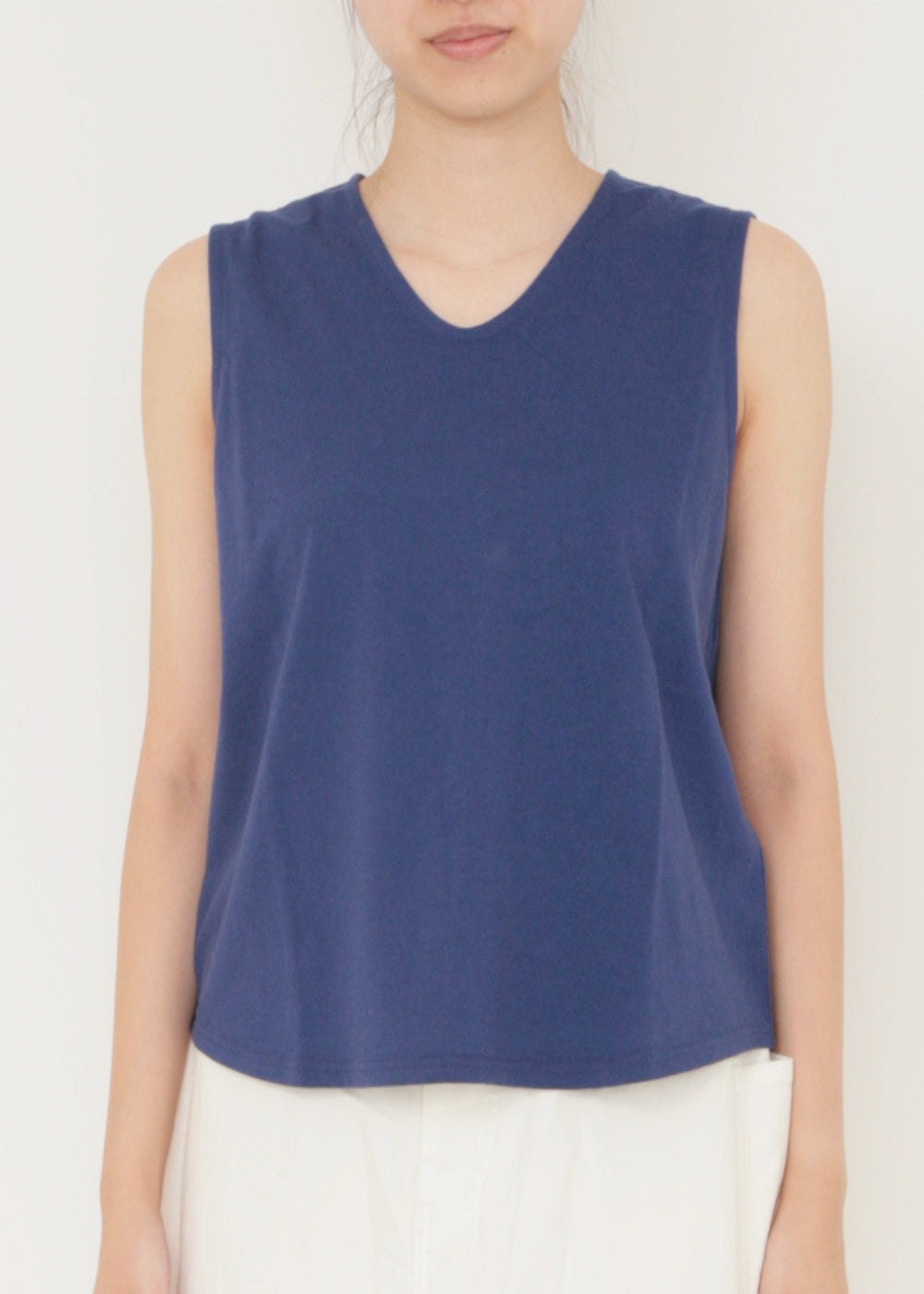 Natural cotton sleeveless T-shirt