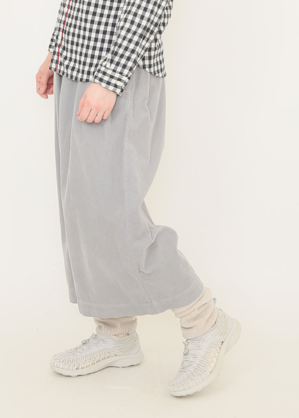 グレー model:162cm