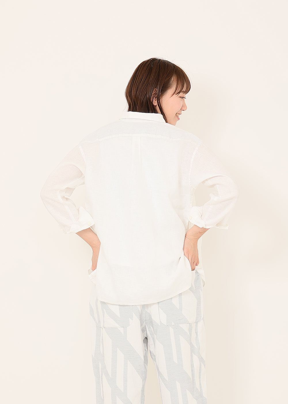 白 model:170cm