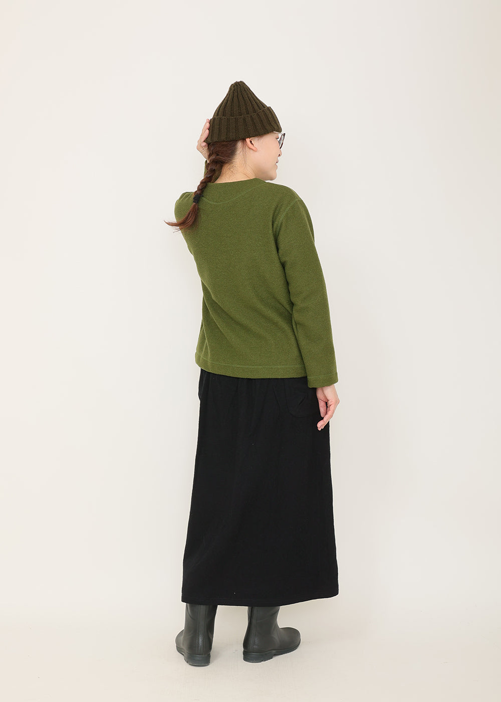カーキ model:162cm