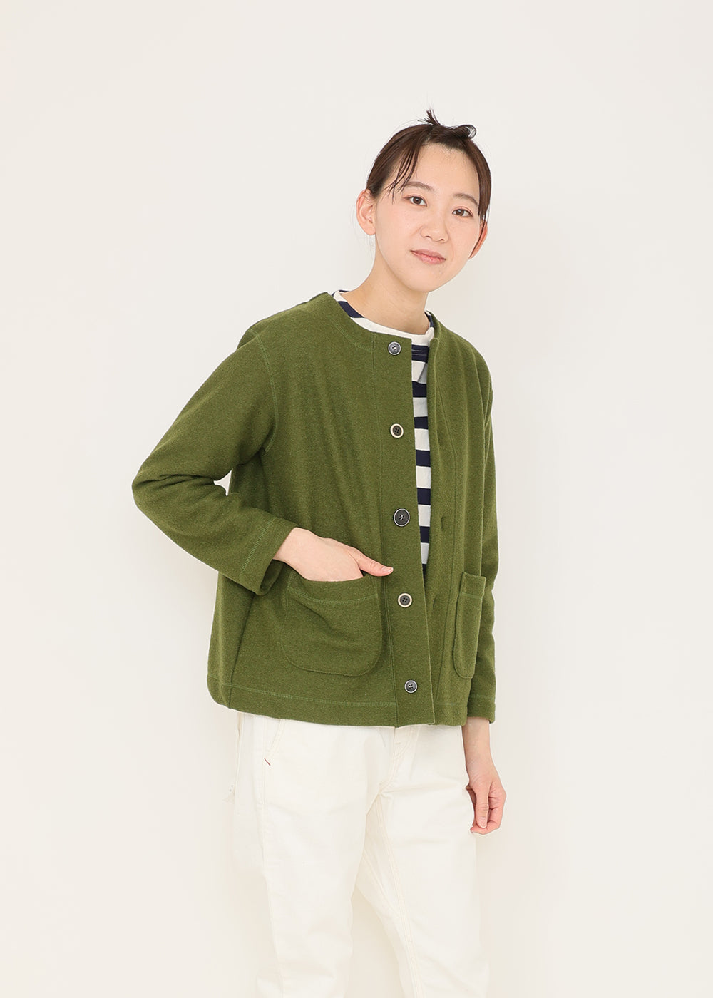 カーキ model:170cm