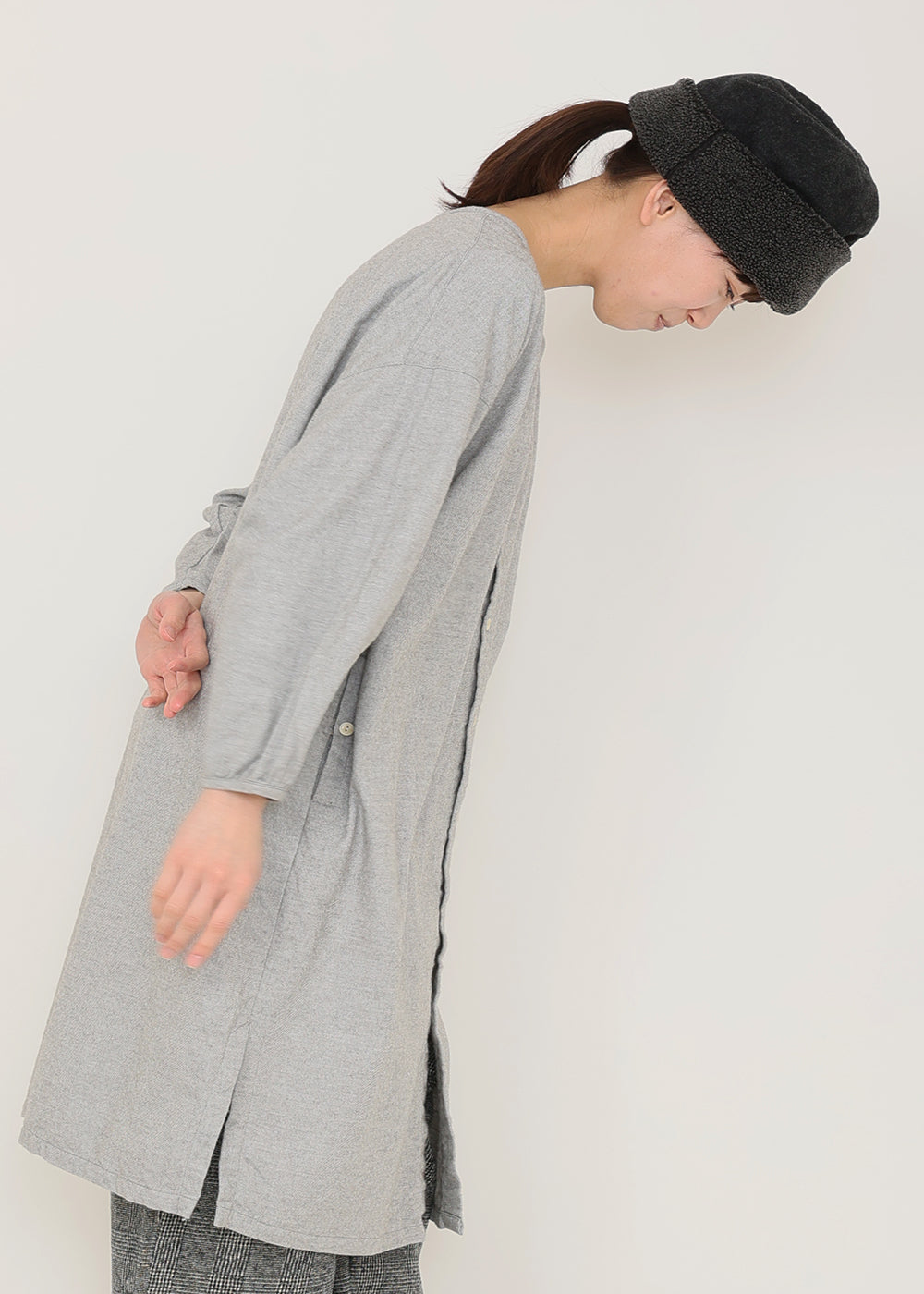 グレー model:170cm