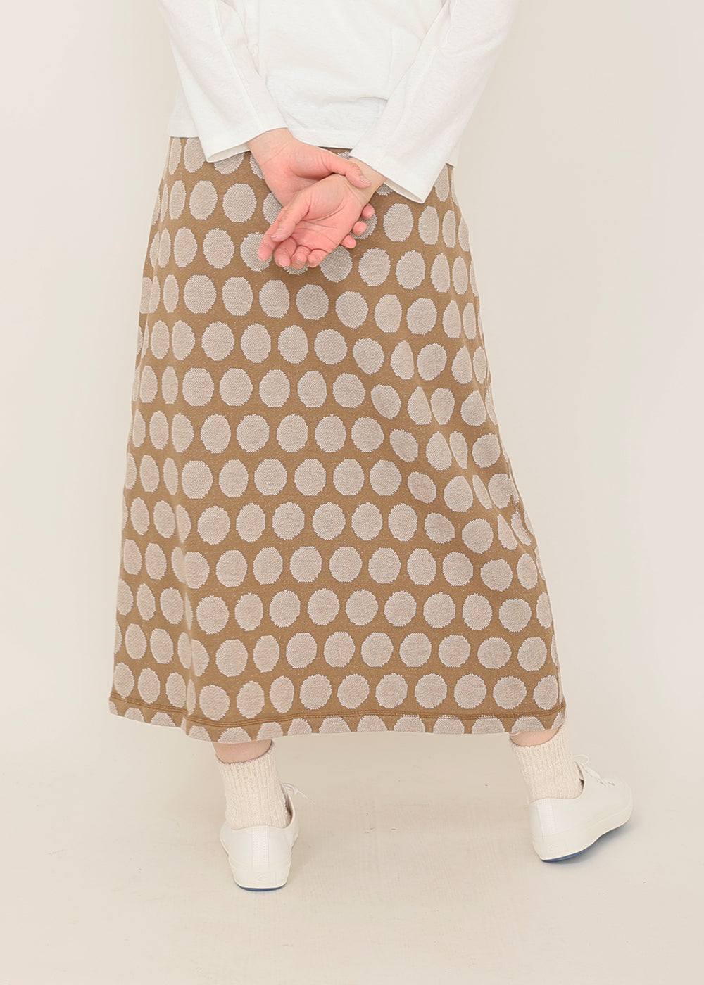 ベージュ model:162cm