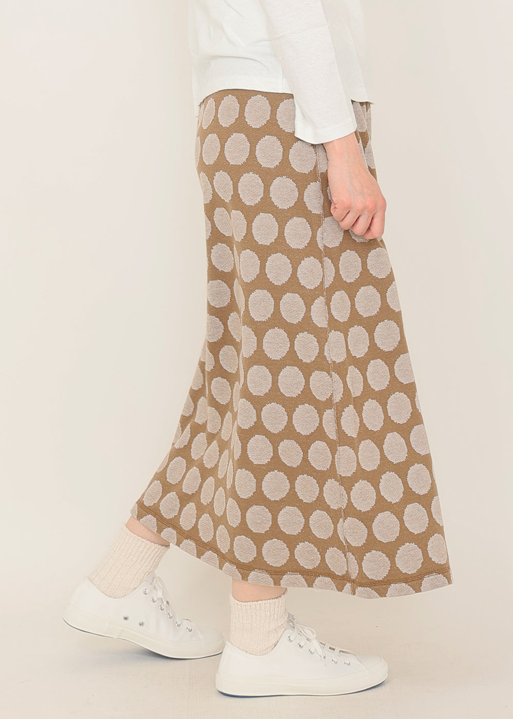 ベージュ model:162cm