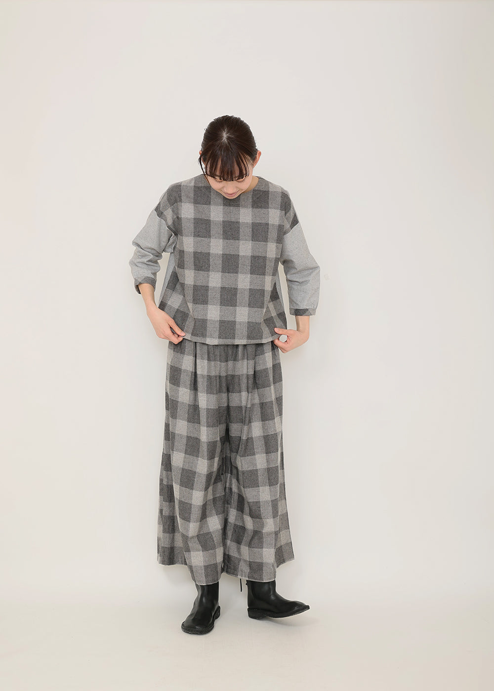 グレーチェック model:170cm