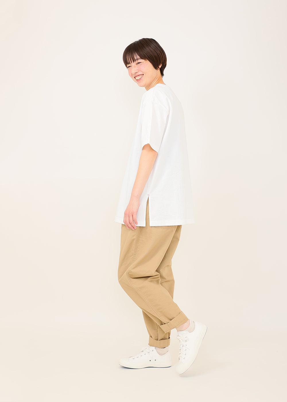 白 model : 164cm