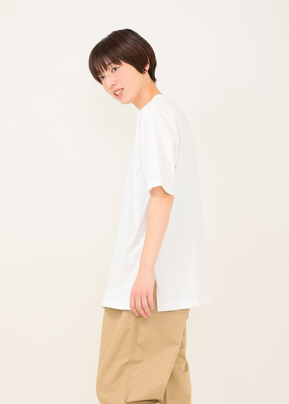白 model : 164cm