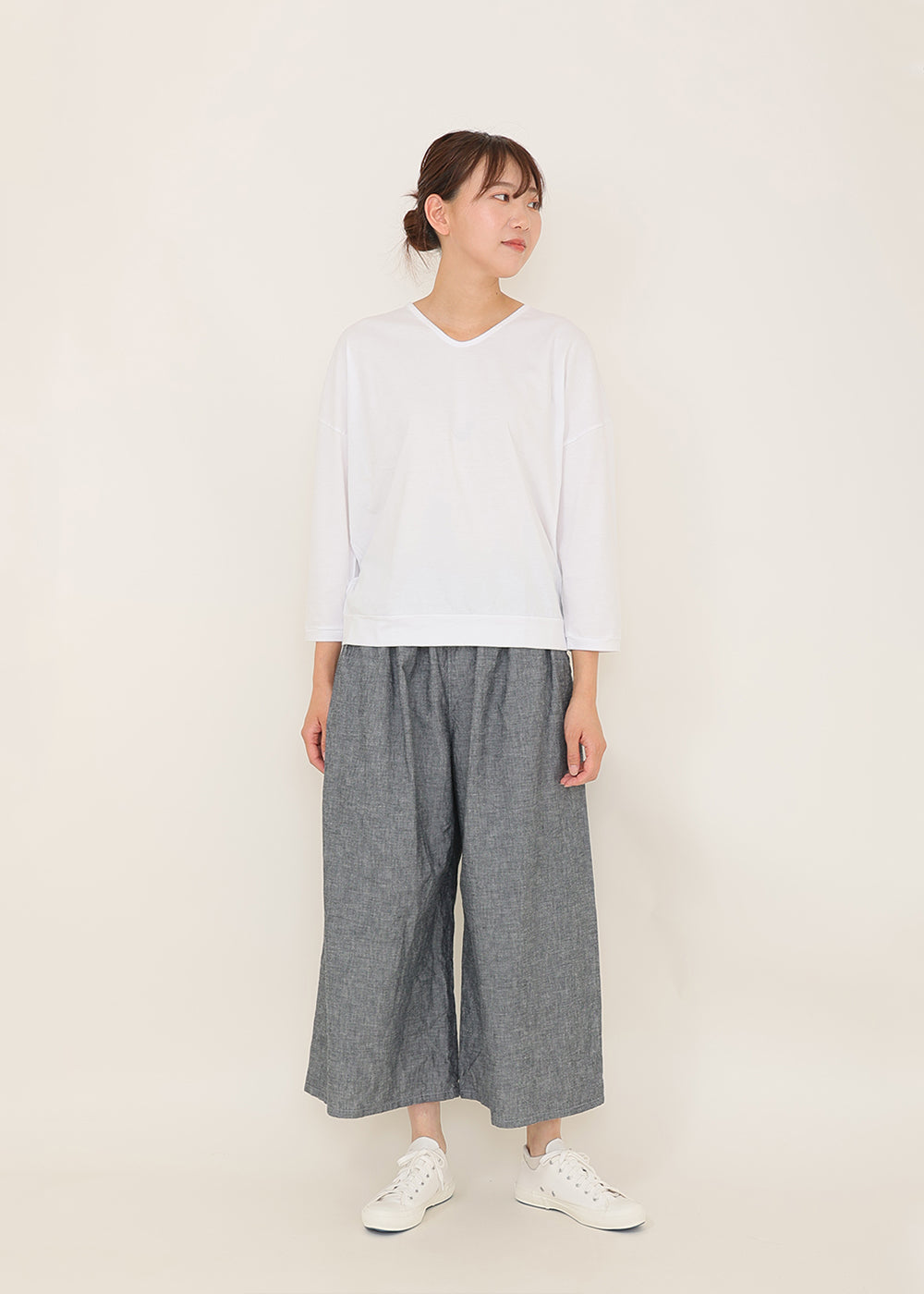 白 model:170cm