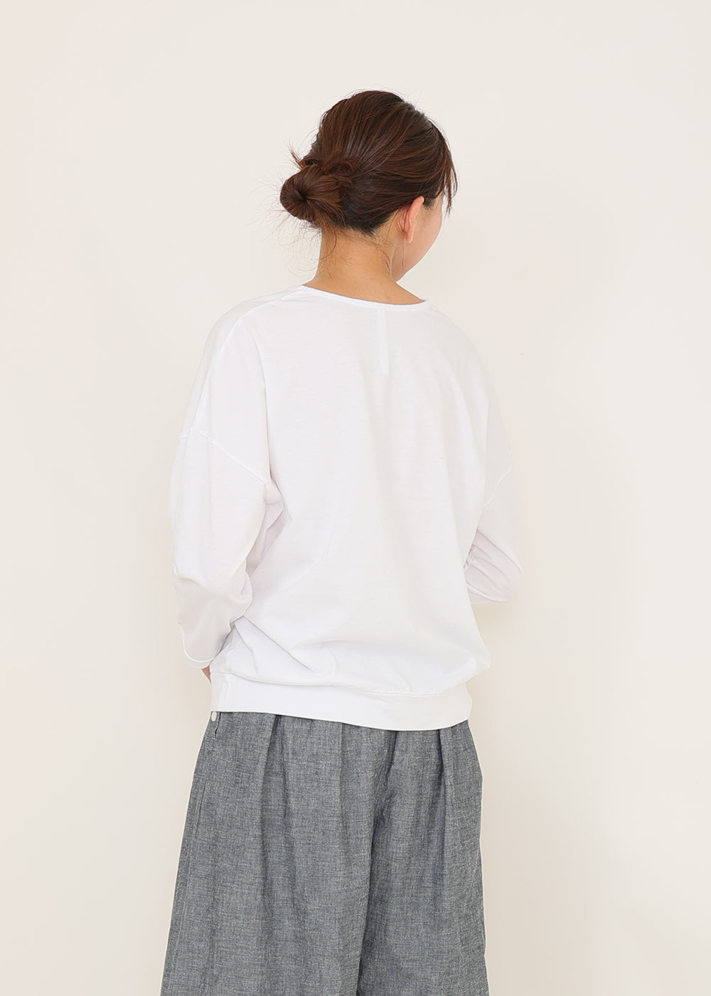 白 model:170cm