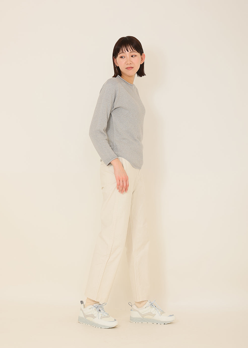 グレー model:170cm