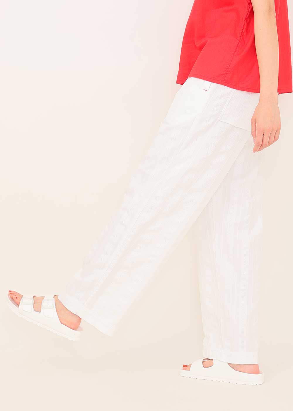 白 model:170cm