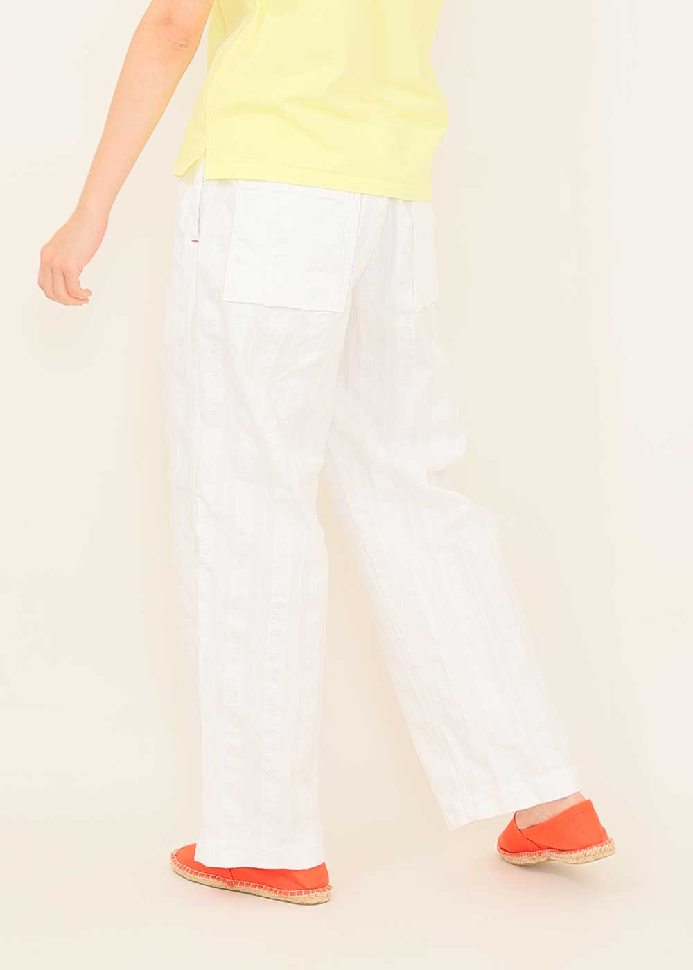 白 model:170cm