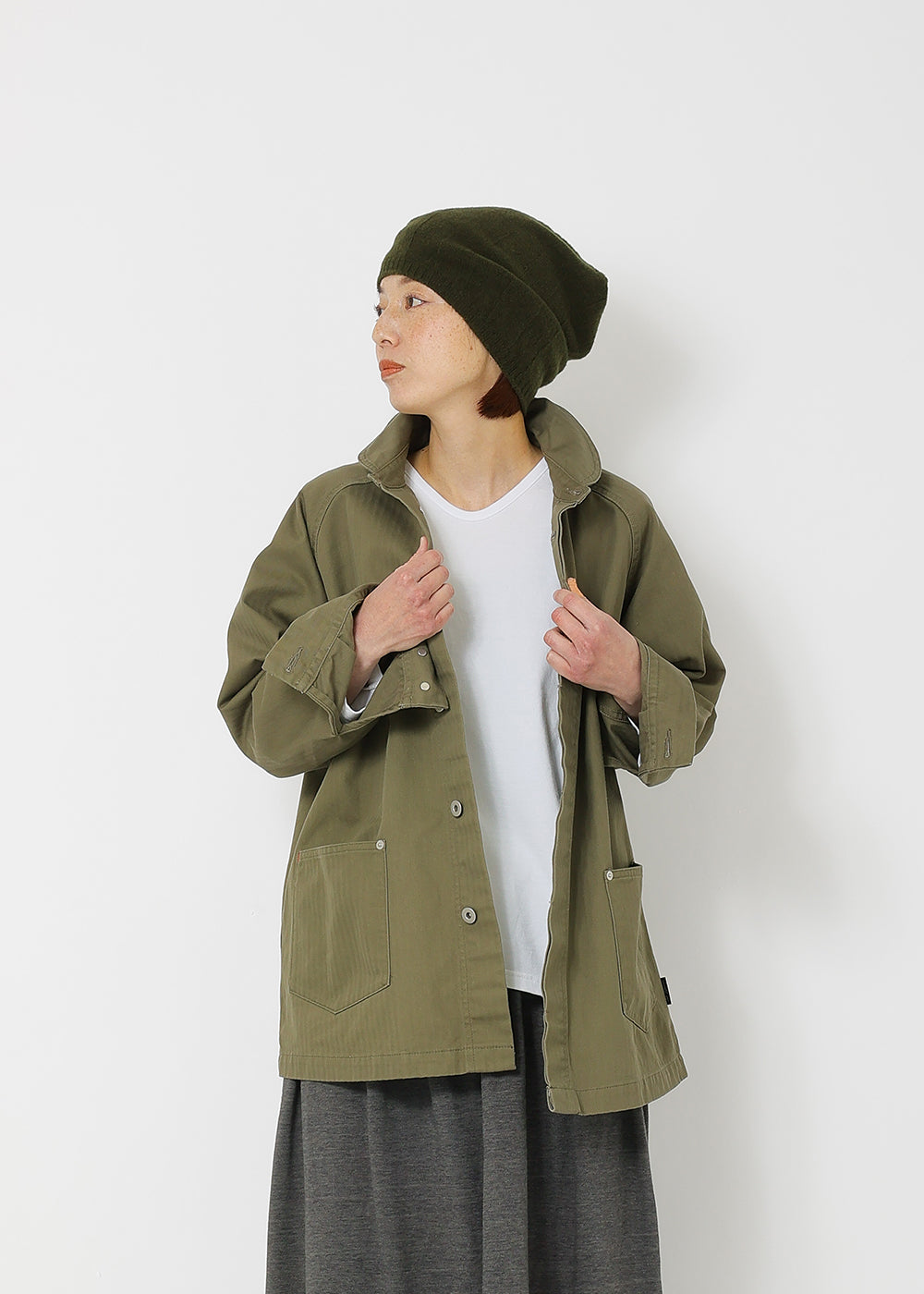 カーキ model:164cm