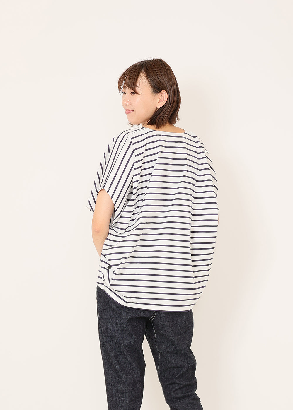 ホワイト×ネイビー model:170cm