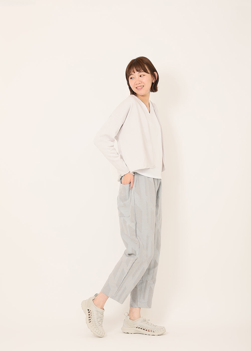 アイスグレー model:170cm
