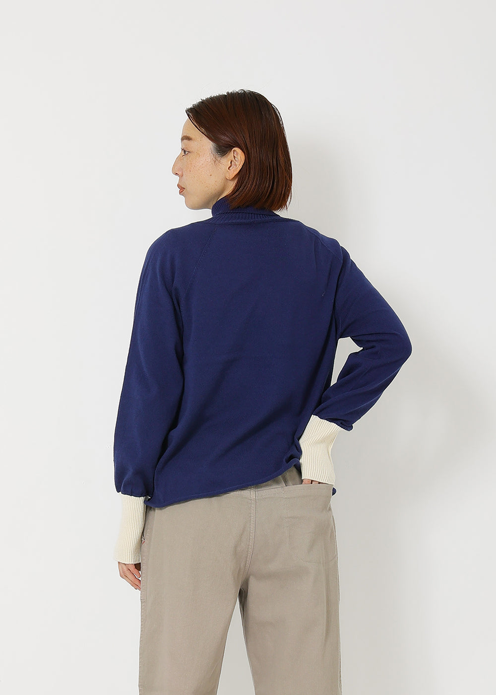 ネイビー×アイボリー model:164cm