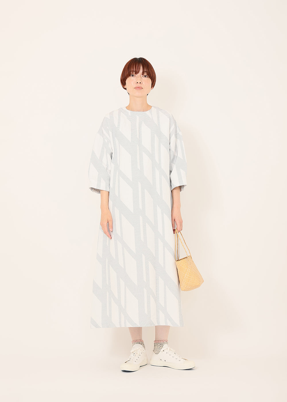 ホワイト×ネイビー model:164cm