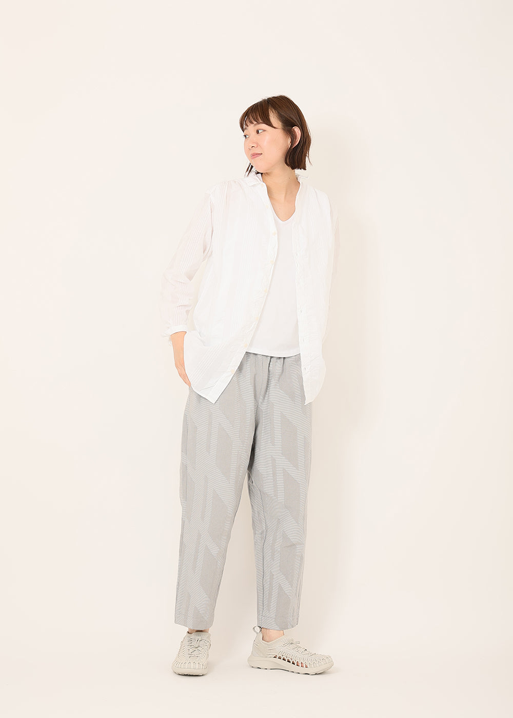 白 model:170cm