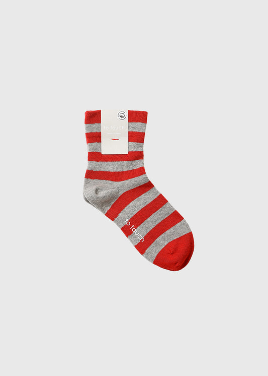 レッド×グレー