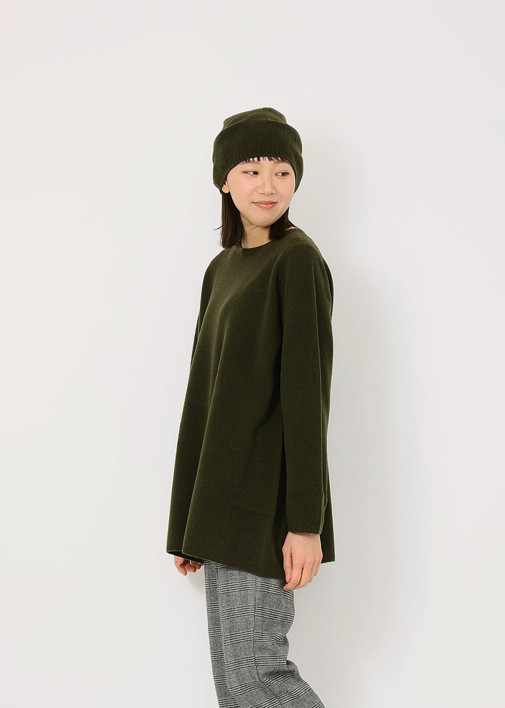 カーキ　model：170cm