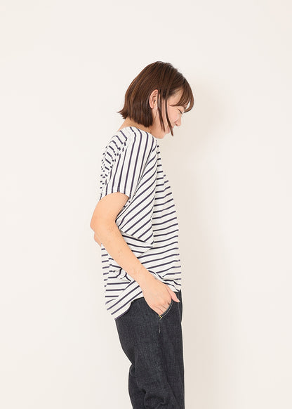 ホワイト×ネイビー　model：170cm