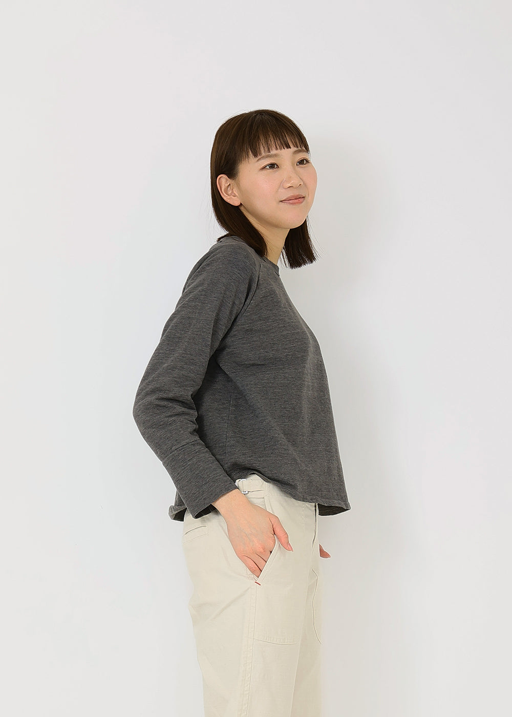 チャコール　model：170cm