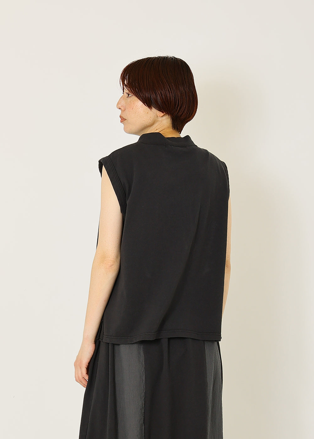 チャコール　model：164cm