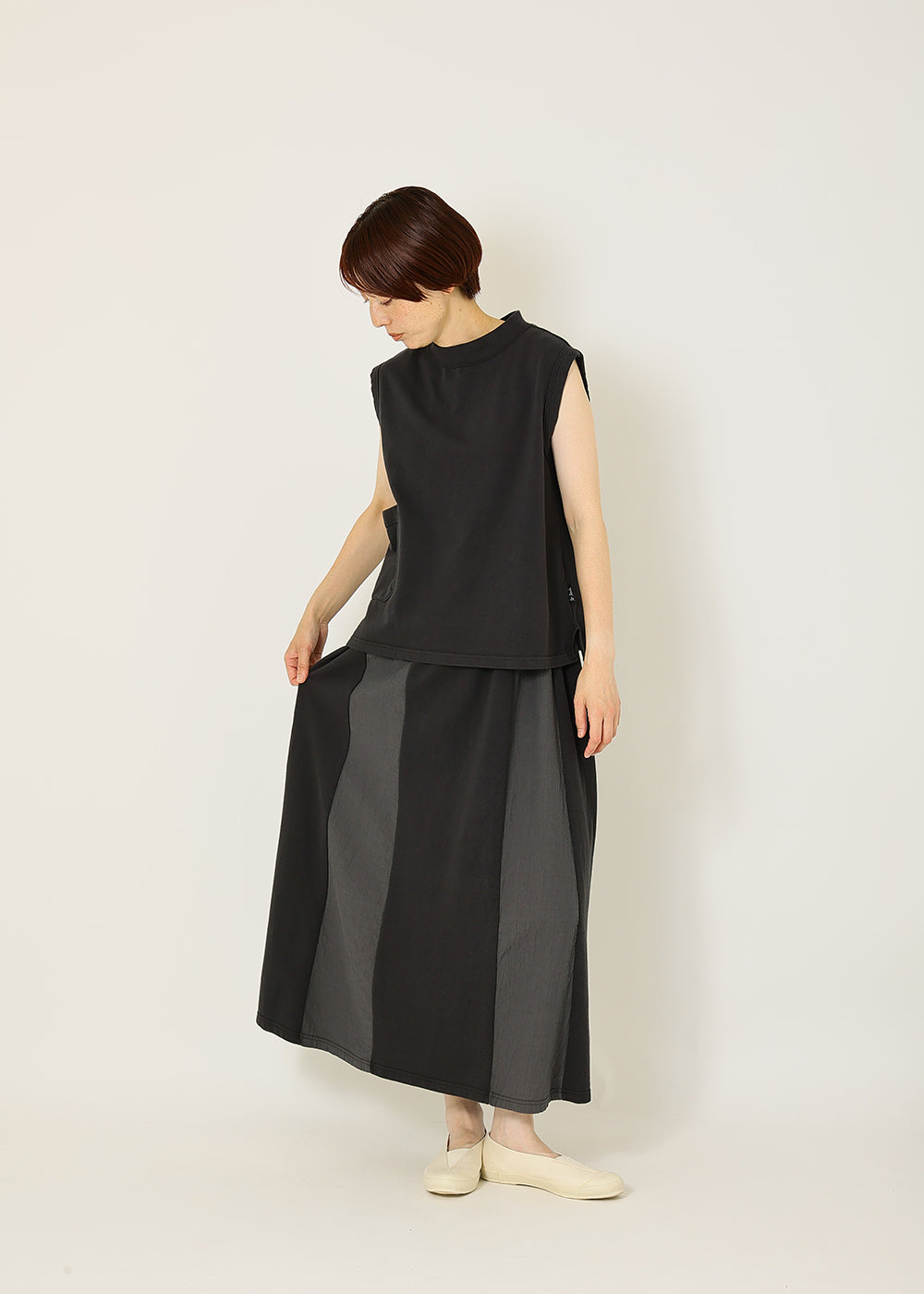 チャコール　model：164cm