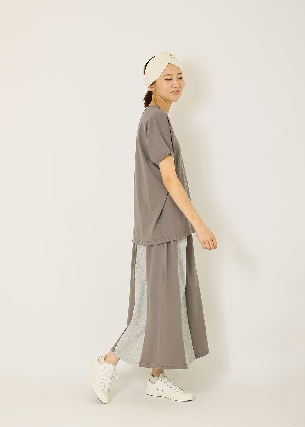 グレー　model：170cm