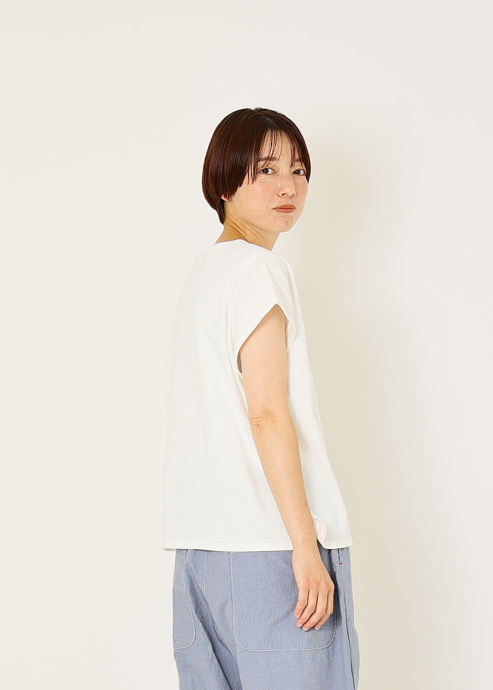 白　model：164cm
