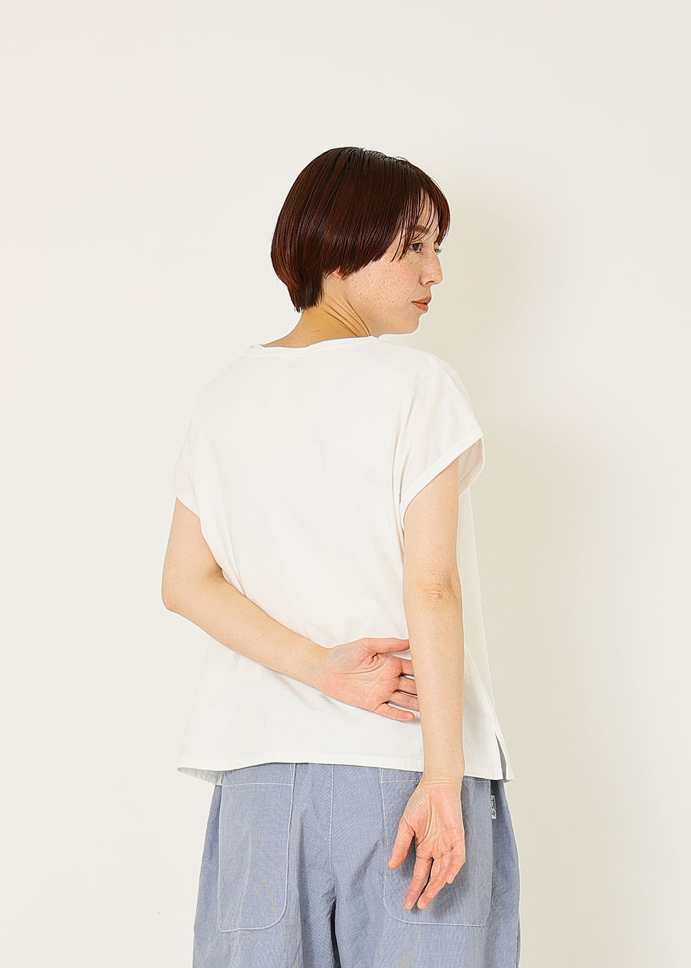 白　model：164cm