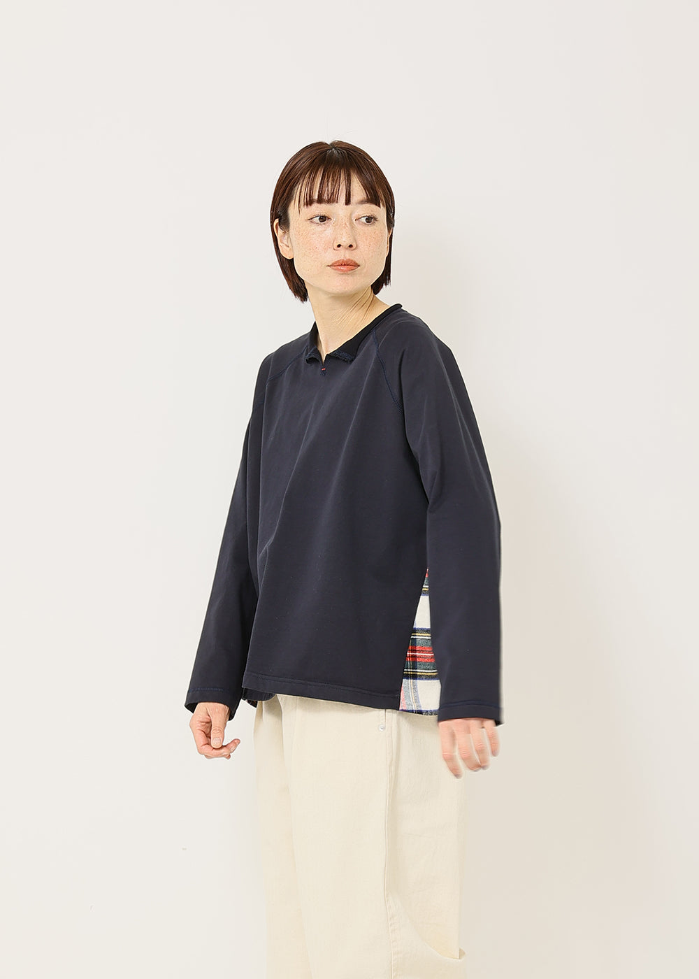 ネイビー×白タータン　model：164cm