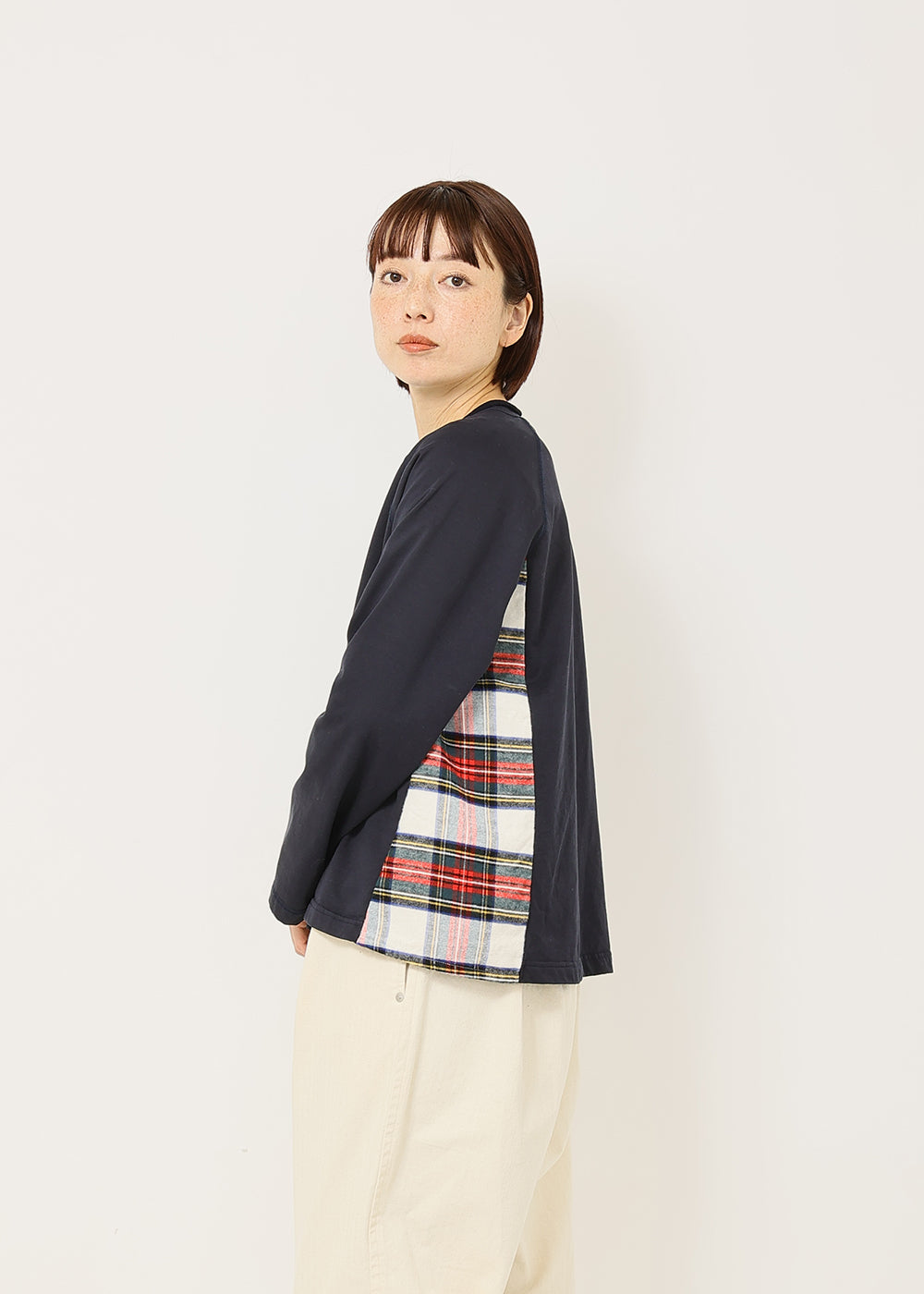 ネイビー×白タータン　model：164cm
