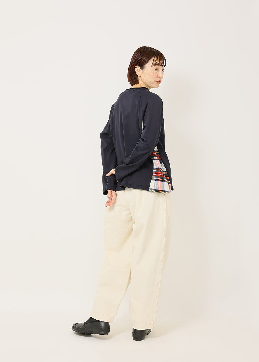 ネイビー×白タータン　model：164cm