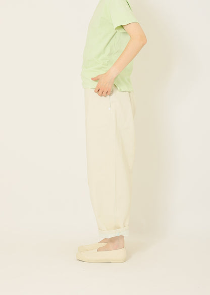 生成×ペールグリーン　model：164cm