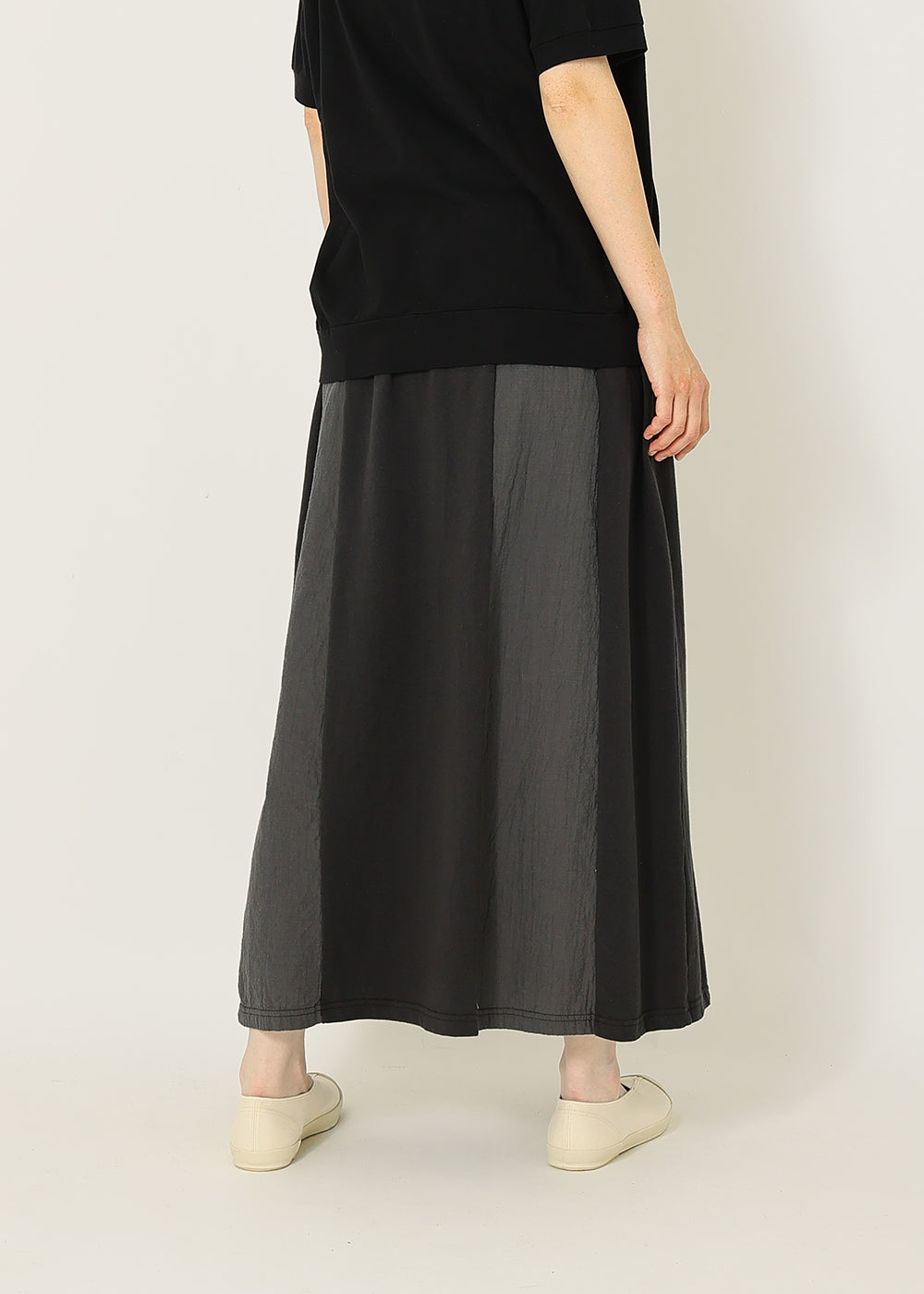 チャコール　model：164cm