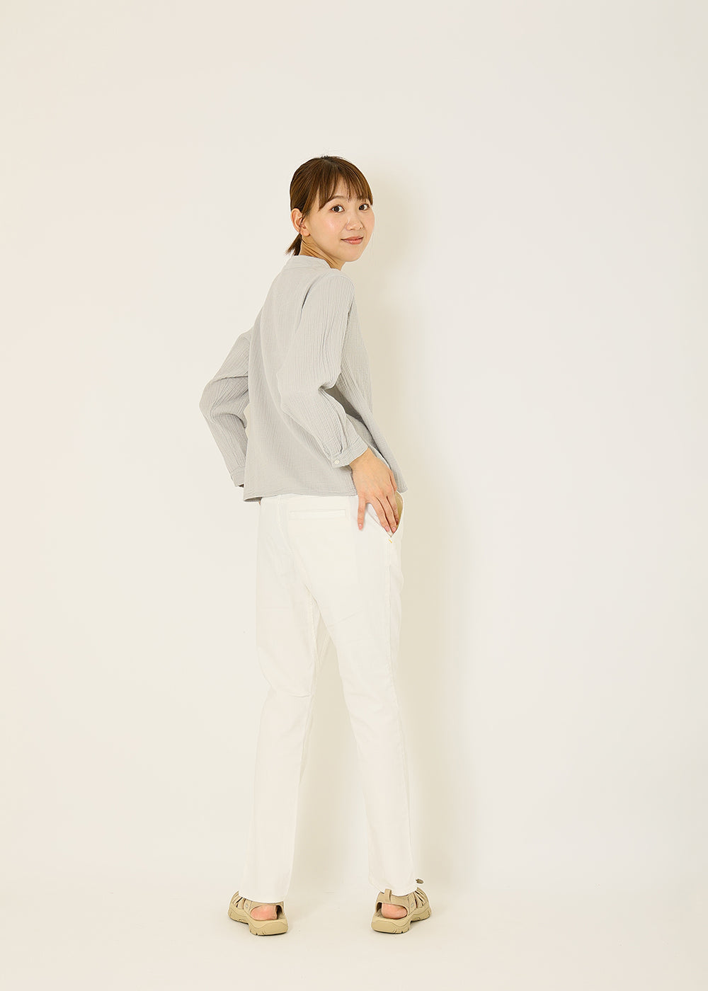 グレー　model：170cm