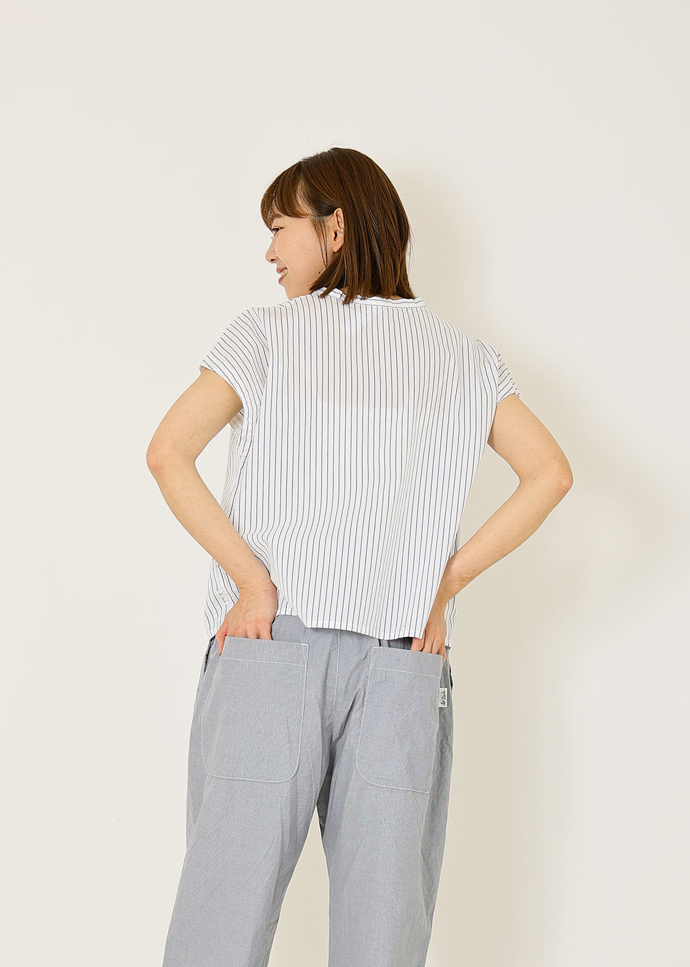 白×ネイビーストライプ　model：170cm