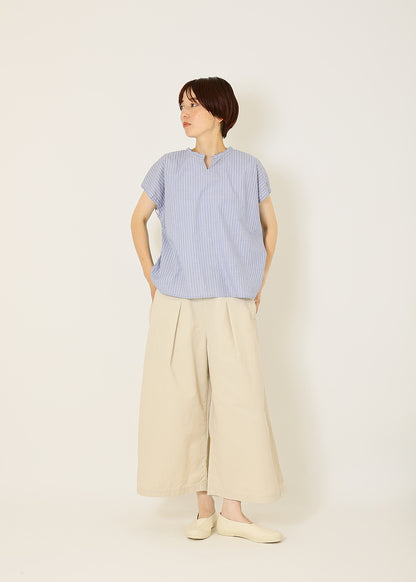 ネイビーシャンブレー×白ストライプ　model：164cm