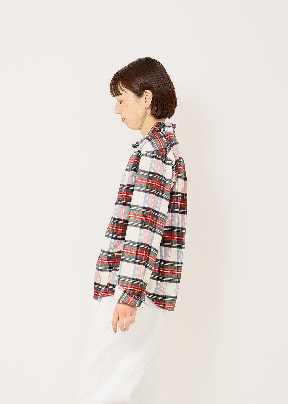 オフ白×レッド　model：164cm