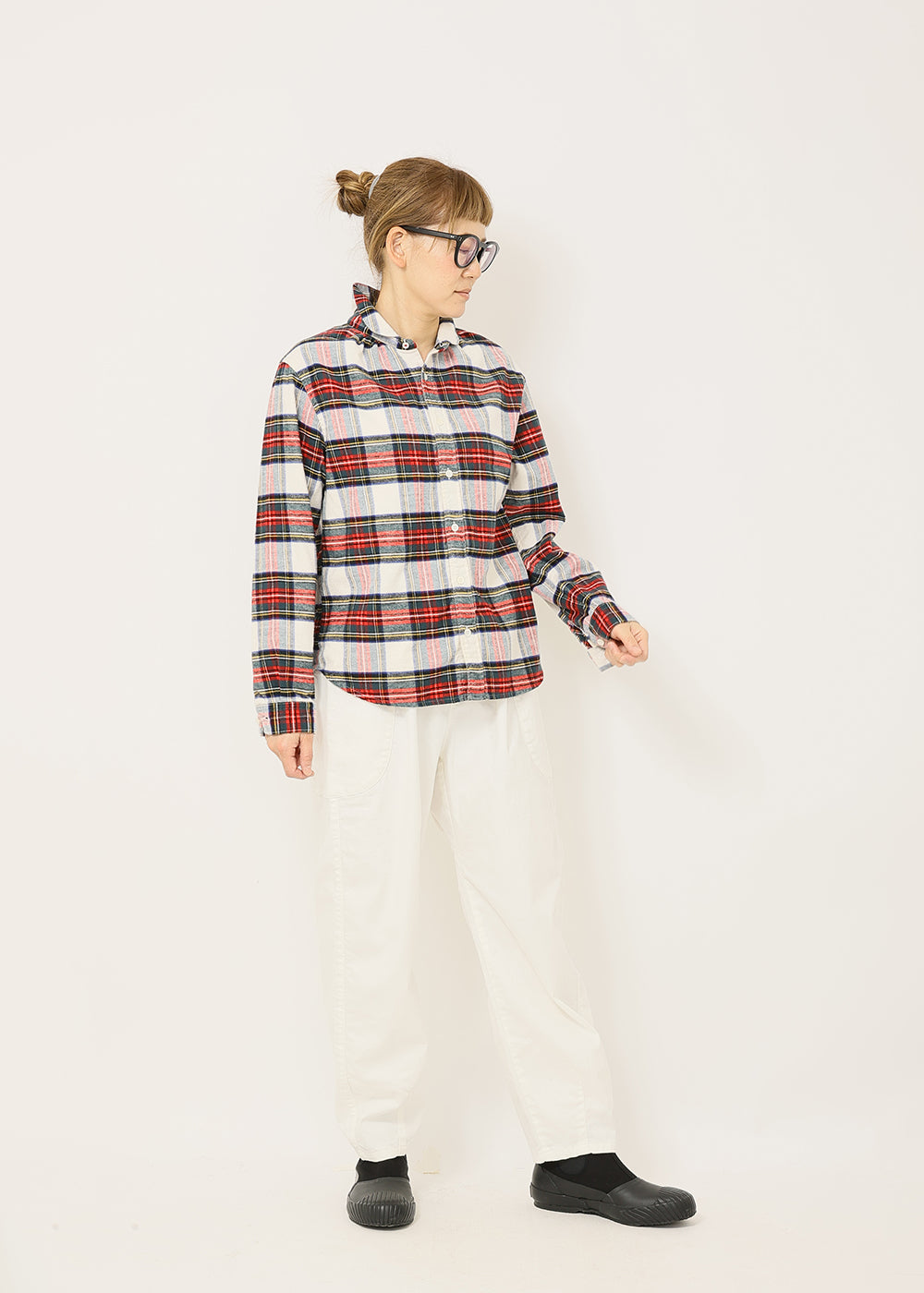 オフ白×レッド　model：162cm