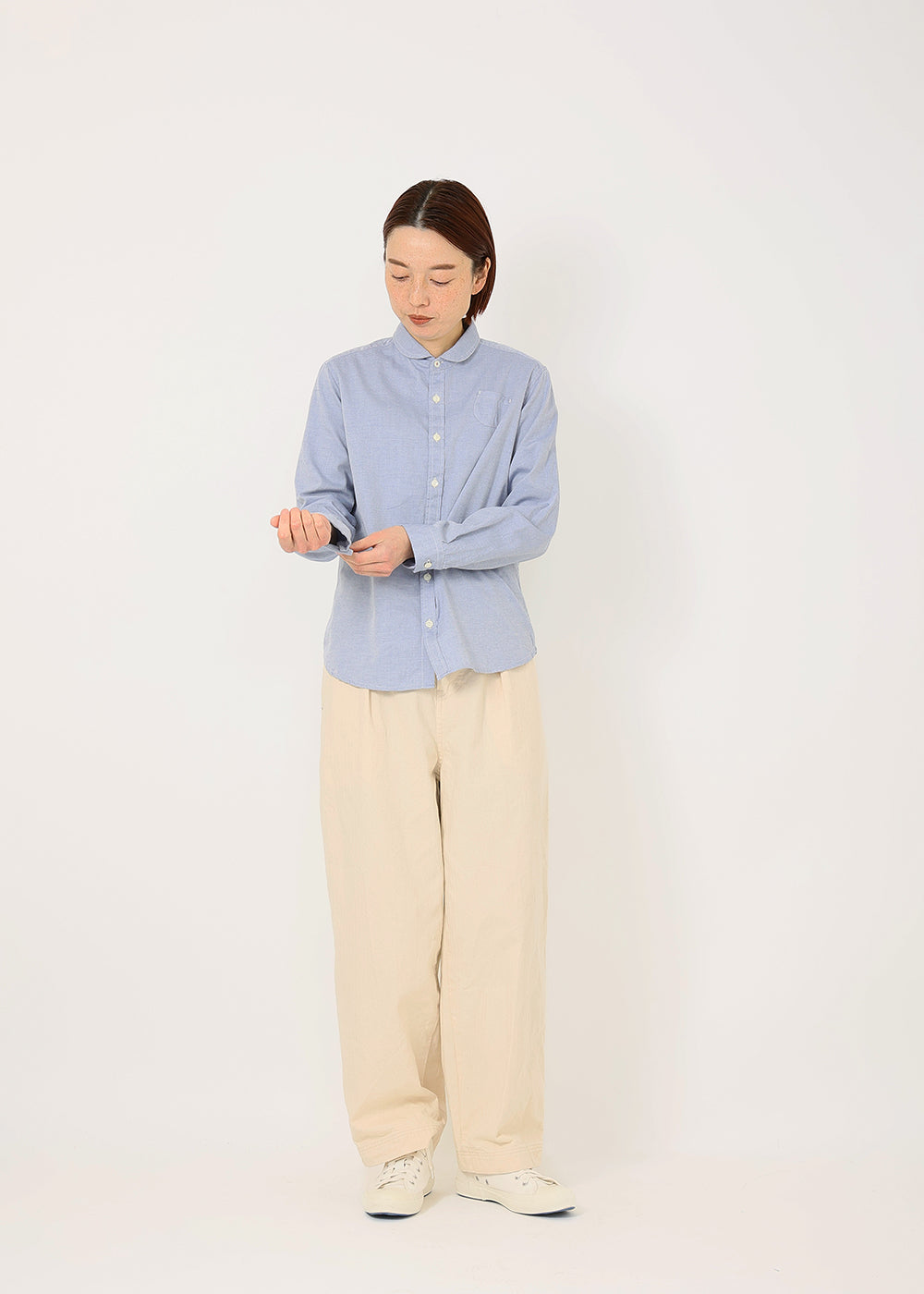 トップブルー　model：164cm