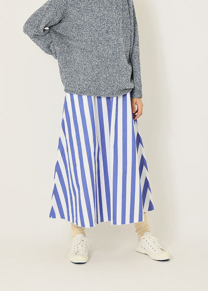 白×ブルー 　model：164cm